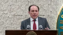 Conferencia de prensa, David Espinoza presidente a.i. del Banco Central de Bolivia (BCB)