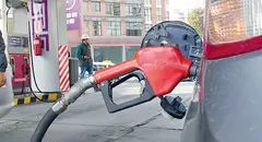 El Decreto Supremo permite mantener los precios actuales de los carburantes comercializados por Yacimientos Petrol&iacute;feros Fiscales Bolivianos (YPFB).