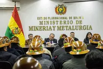 Imagen referencial de una pasada reuni&oacute;n en el Ministerio de Miner&iacute;a. Foto: MMyM