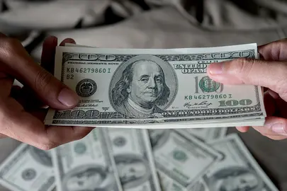 DOLARES-01
