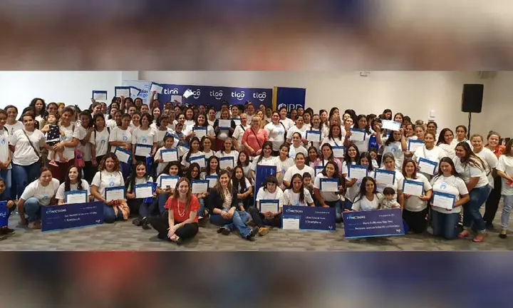 TIGO-MUJERES-1