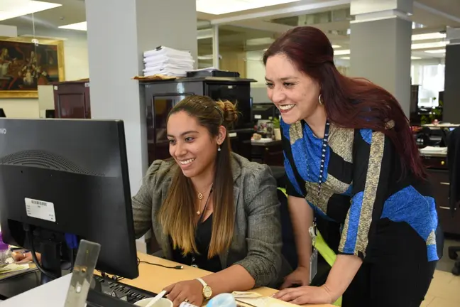 Parte del equipo de mujeres de LBC Seguros. Foto: LBC Seguros