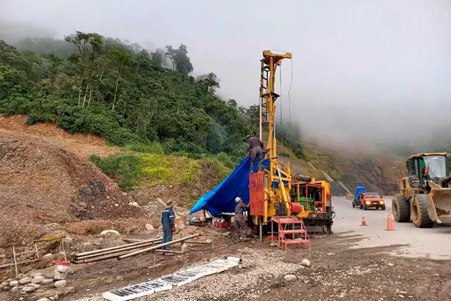 SINOHYDRO-OBRAS