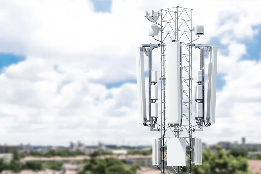 ericsson-suburban-mast-d-5g-high-1
