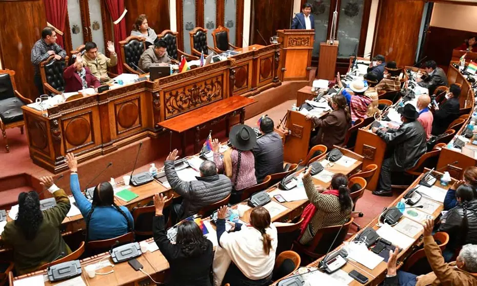 DIPUTADOS-DEVOLUCION-DE-APORTES