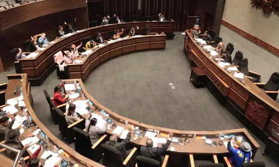 SENADO-LEY-DE-APORTES