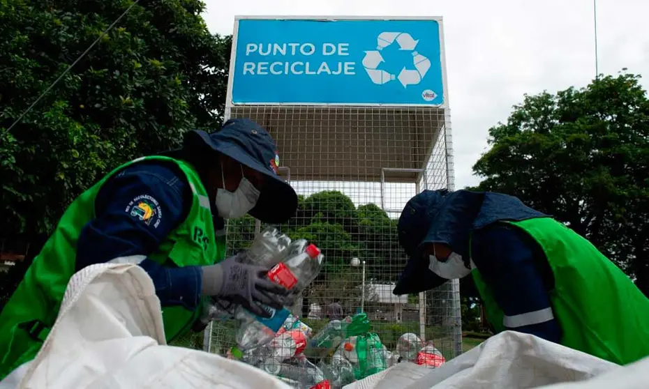 RECICLAJE-CONTENEDORES-VITAL-EXPOCRUZ