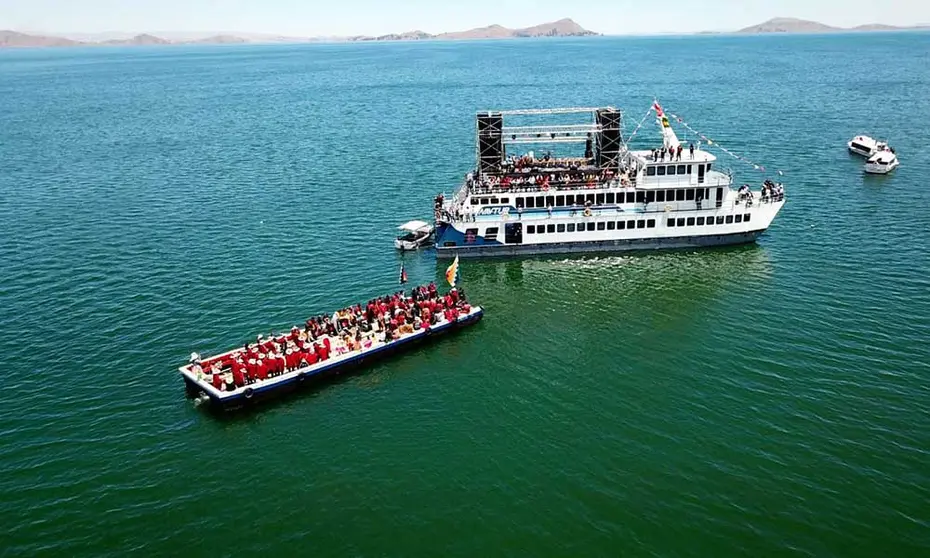 TITICACA-DESTINO-TURISTICO-ANCESTRAL-1