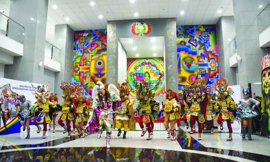 PRESENTACION-CARNAVAL-DE-ORURO-1