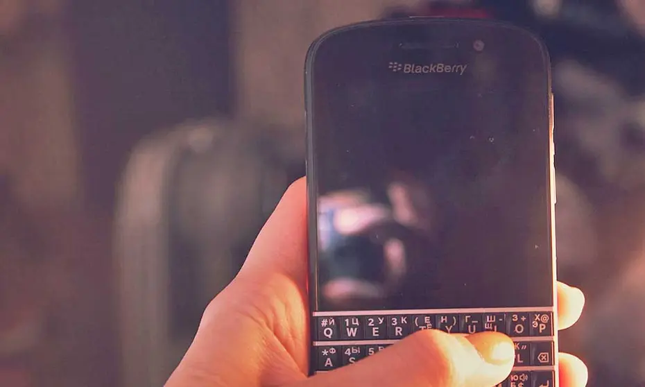 BLACKBERRY-CIERRE-DE-COMPA&Ntilde;IA