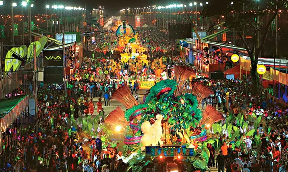 CARNAVAL-CRUCE&Ntilde;O-FOTO-REFERENCIAL