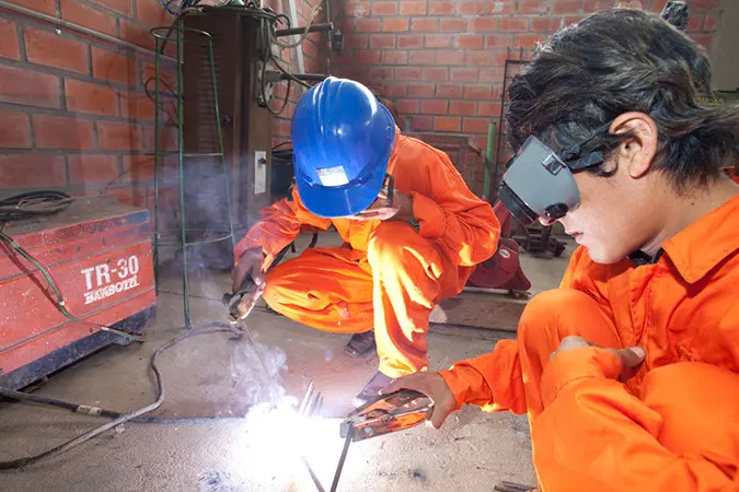 Las becas de BancoSol est&aacute;n orientadas a impulsar la formaci&oacute;n t&eacute;cnica y el emprendedurismo