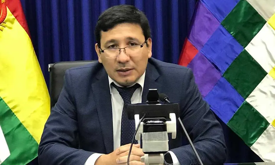 MINISTRO-DE-HIDROCARBUROS-FRANKLIN-MOLINA