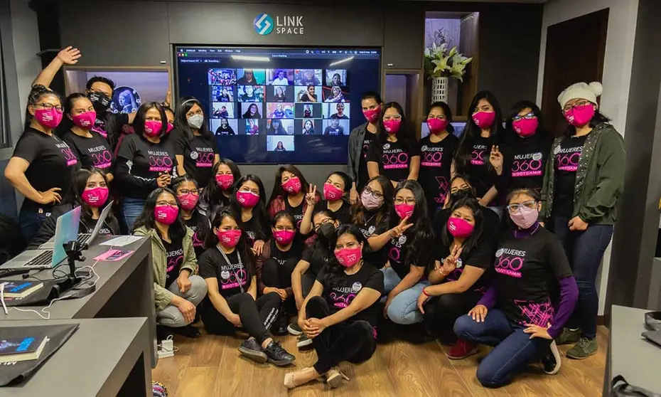 MUJERES-BOLIVIANAS-BOOTCAMP-1