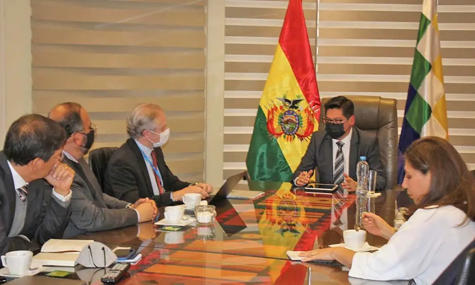 doble-aguinad-economia