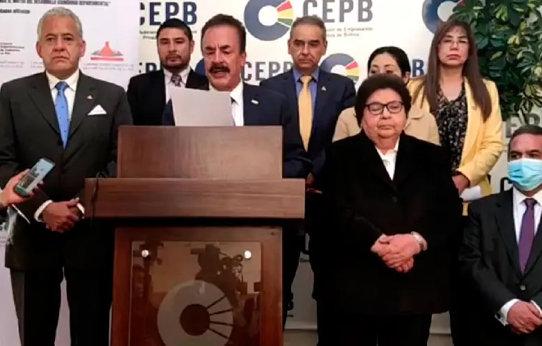 Jaime Ascarrunz al anunciar la posici&oacute;n de los empresarios privados de los nueve departamentos del pa&iacute;s