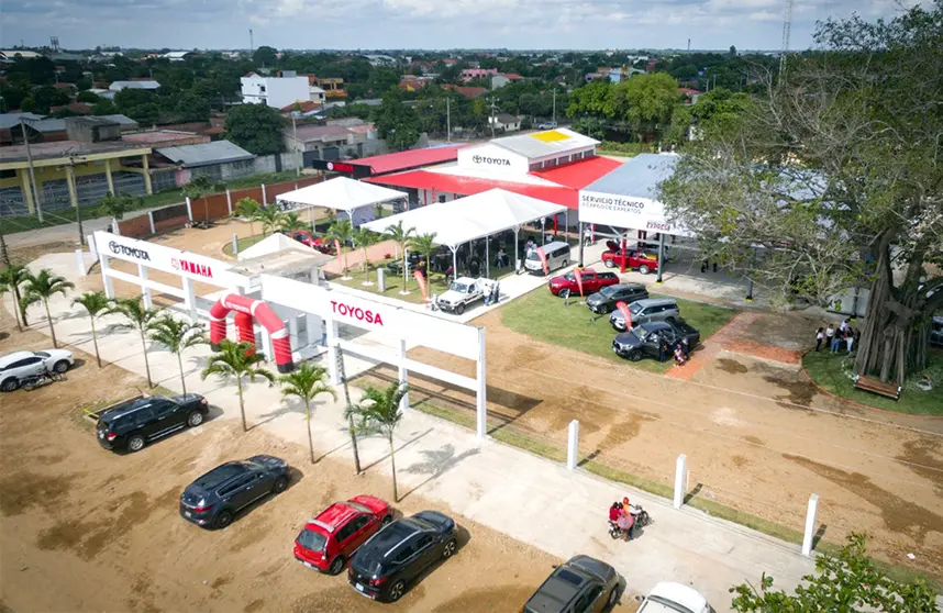 Showroom Toyosa Montero