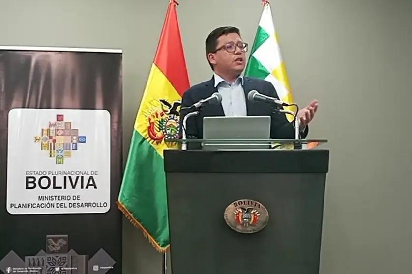 ministro_cusicanqui_0