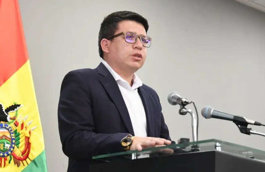 ministro de Planificaci&oacute;n Sergio Cusicanqui