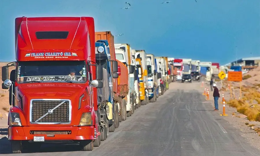 Camiones varados en la zona fronteriza de Desaguadero