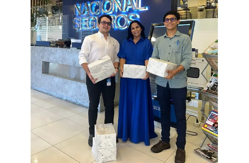 Entrega de donaci&oacute;n a Aldeas SOS