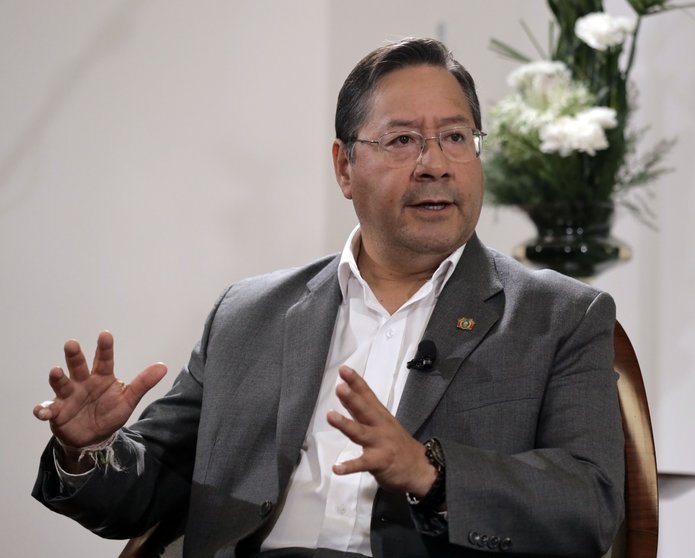 El presidente Luis Arce en entrevista con Cadena A