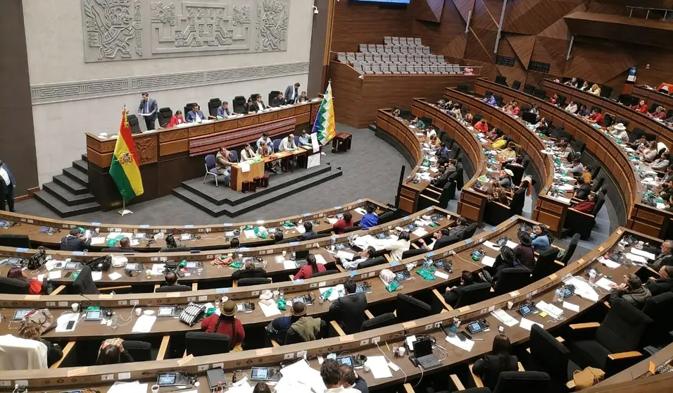 asamble-204