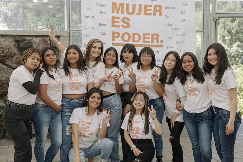 YANBAL-MujerEsPoder_MG_9322-min