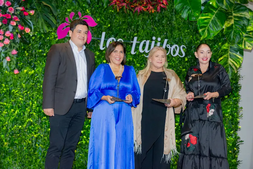 Samuel Doria Medina Monje, Maggy Talavera, Rossy Montero de Bedoya y Cecilia Vaca
