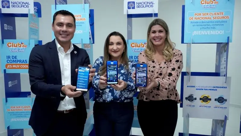 Jorge  Hugo Parada, Mirian Villarreal y Cecilia Justiniano