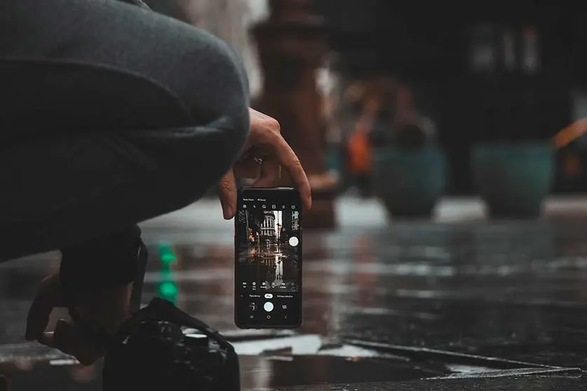 SMARTPHONES-01
