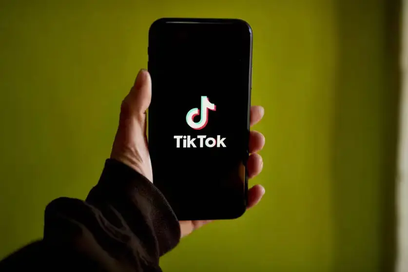 TIKTOK-01