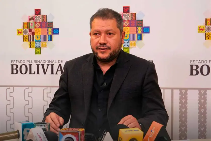 MINISTRO-HIDROCARBUROS