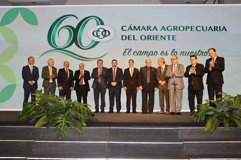 60-A&Ntilde;OS-CAO-01