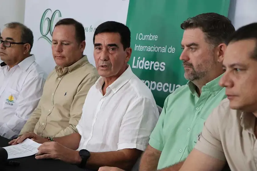 CUMBRE-AGRO