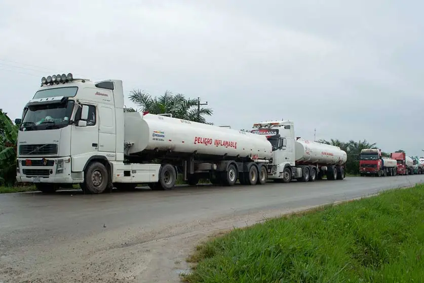 YPFB-COMBUSTIBLES-01