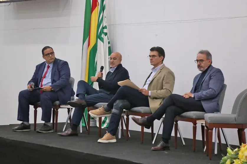 FORO-PRESIDENCIAL-01
