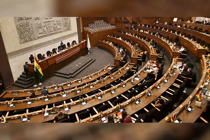 LEGISLATIVO-01