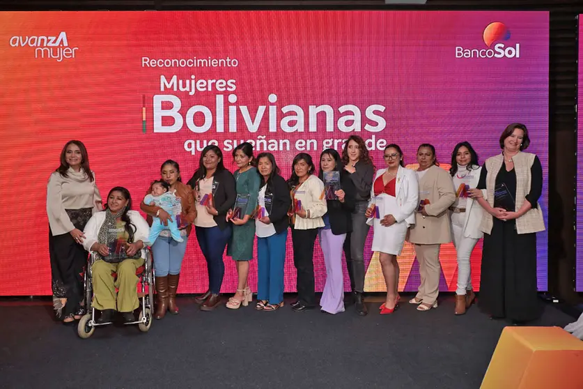 BANCOSOL-AVANZA-MUJER-01