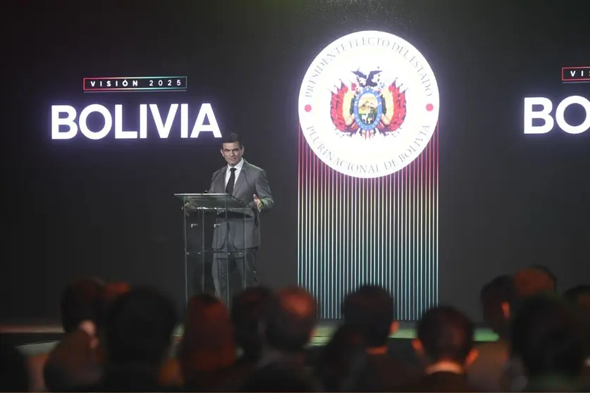 RODRIGO PAZ