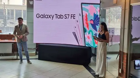 SAMSUNG-GALAXY-TAB-S7-FE-1