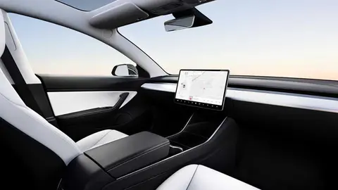 TESLA-SIN-VOLANTE-1