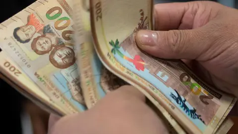 Dinero-bolivianos