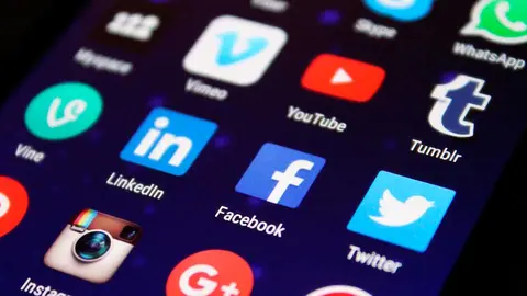 REDES-SOCIALES-ICONOS
