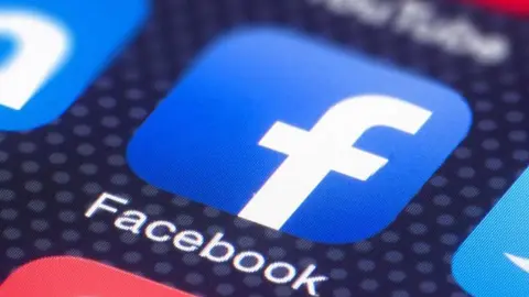 FACEBOOK-PLATAFORMA-SOCIAL