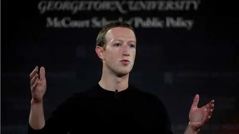 FACEBOOK-CAMBIA-DE-NOMBRE