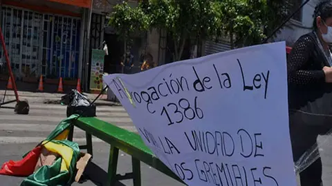 RATIFICAN-SEGUNDO-DIA-DE-PARO-1
