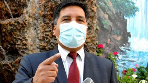 MINISTRO-DE-SALUD-APREHENDIDO