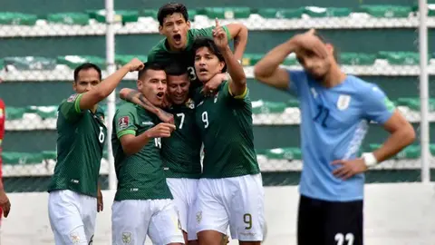BOLIVIA-URUGUAY-ELIMINATORIAS