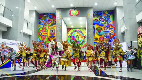 PRESENTACION-CARNAVAL-DE-ORURO-1